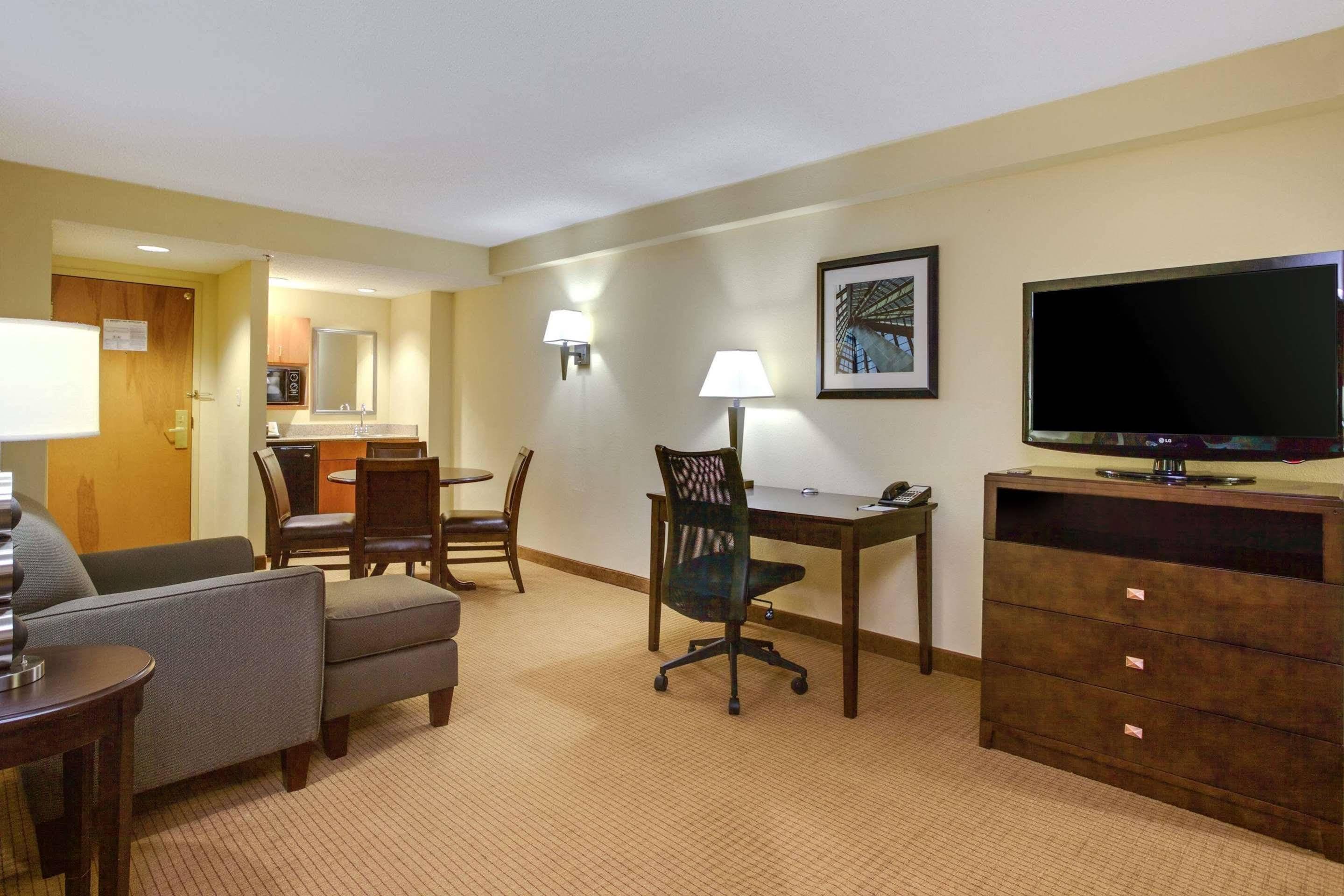Wingate By Wyndham - Dulles International Hotel Chantilly Exterior foto