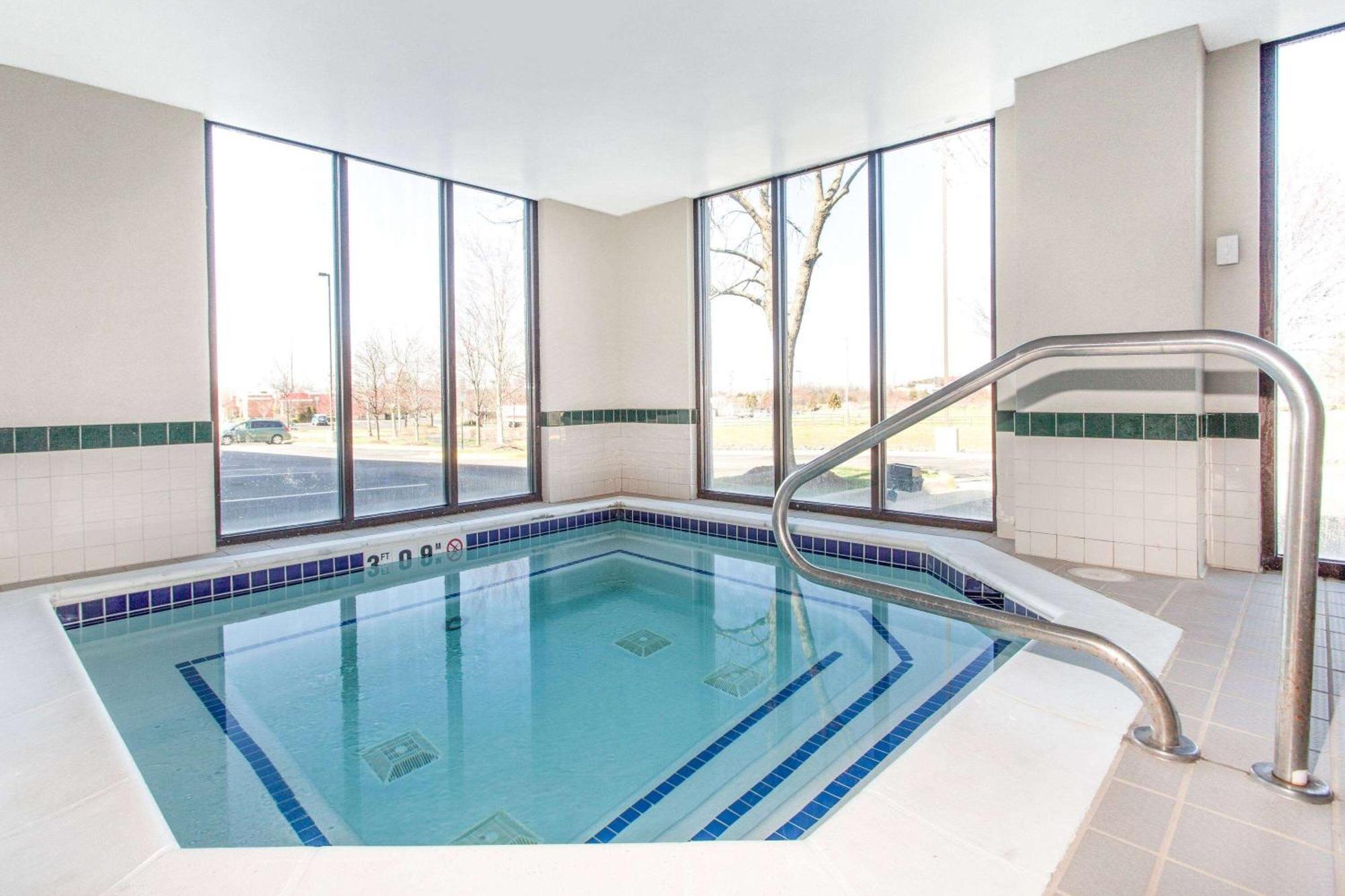 Wingate By Wyndham - Dulles International Hotel Chantilly Exterior foto